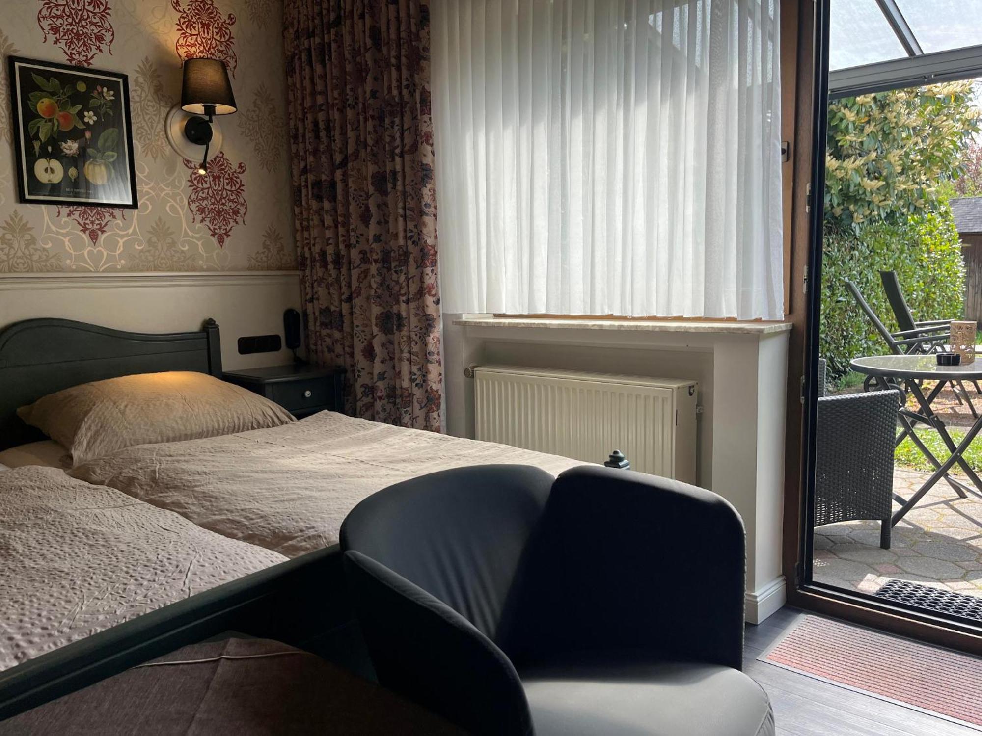 Pension Zum Golfstuebchen Echternacherbruck Bagian luar foto